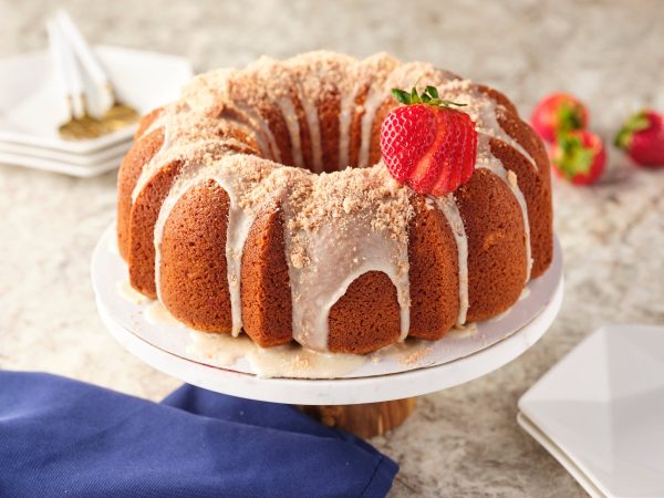 Product Image for  Strawberry Crumb Pound Cake