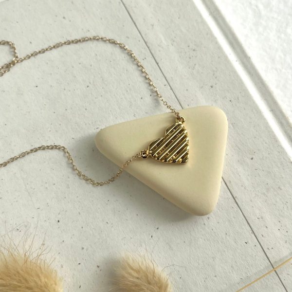 Product Image for  GOLD SCALA HEART NECKLACE